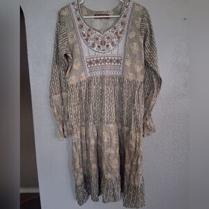 Abaya Sharqiaa Embroidered Floral Midi Dress M